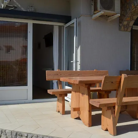 Apartment Leticia I *