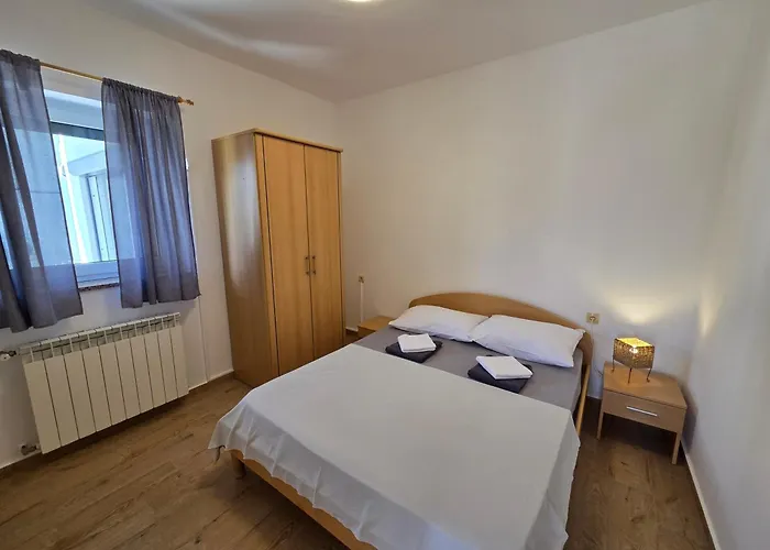 Apartman Leticia I *